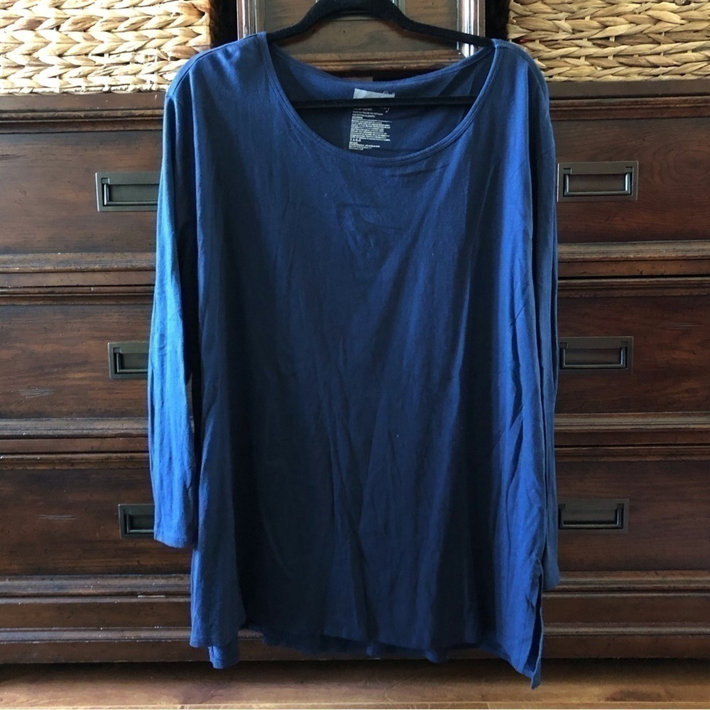 Terra & Sky long sleeve navy tee in size 1X